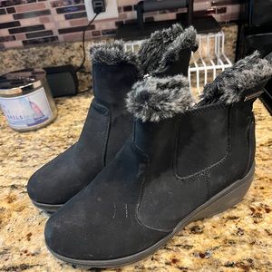 Khombu Black Winter Ankle Boots Sz 8